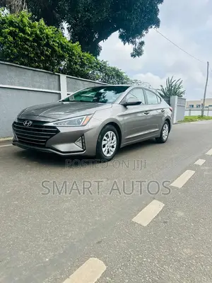 Hyundai Elantra SE 2020 Gold