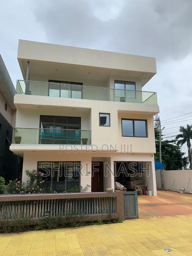 4bdrm Townhouse / Terrace in East Legon, Accra Metropolitan for rent