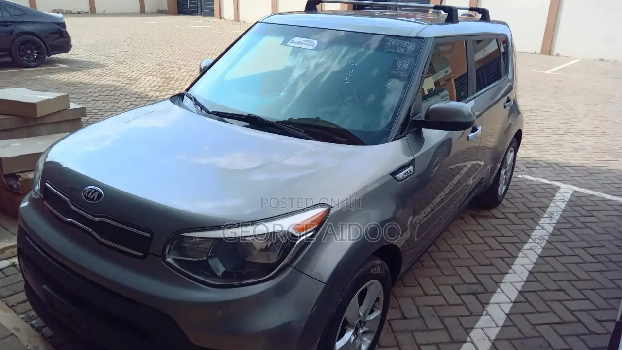 Kia Soul Hatchback 2017 Silver