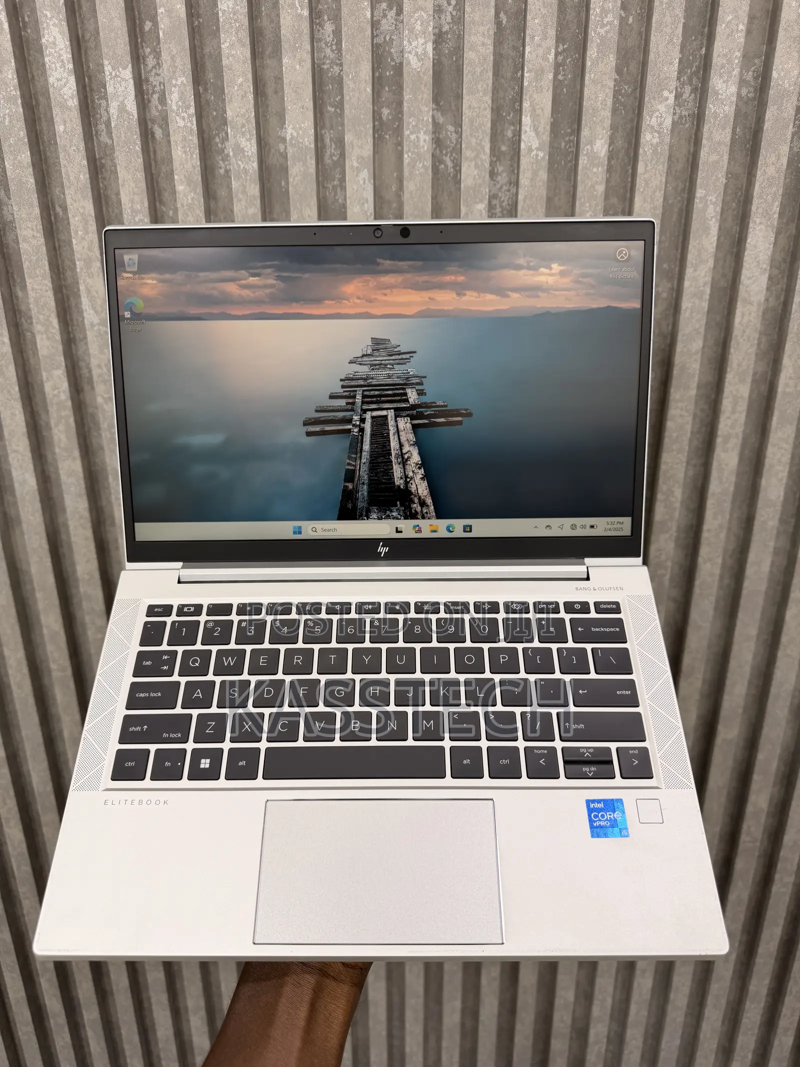 Laptop HP EliteBook 830 G8 8GB Intel Core i5 SSD 256GB