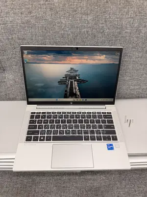 Laptop HP EliteBook 830 G8 16GB Intel Core i5 SSD 256GB