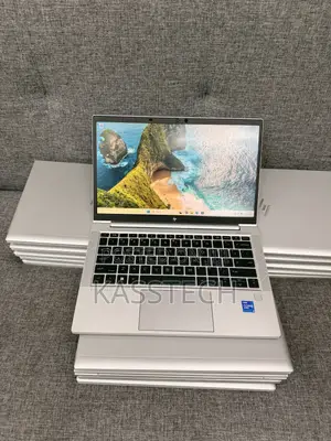 Laptop HP EliteBook 830 G8 8GB Intel Core i5 SSD 256GB