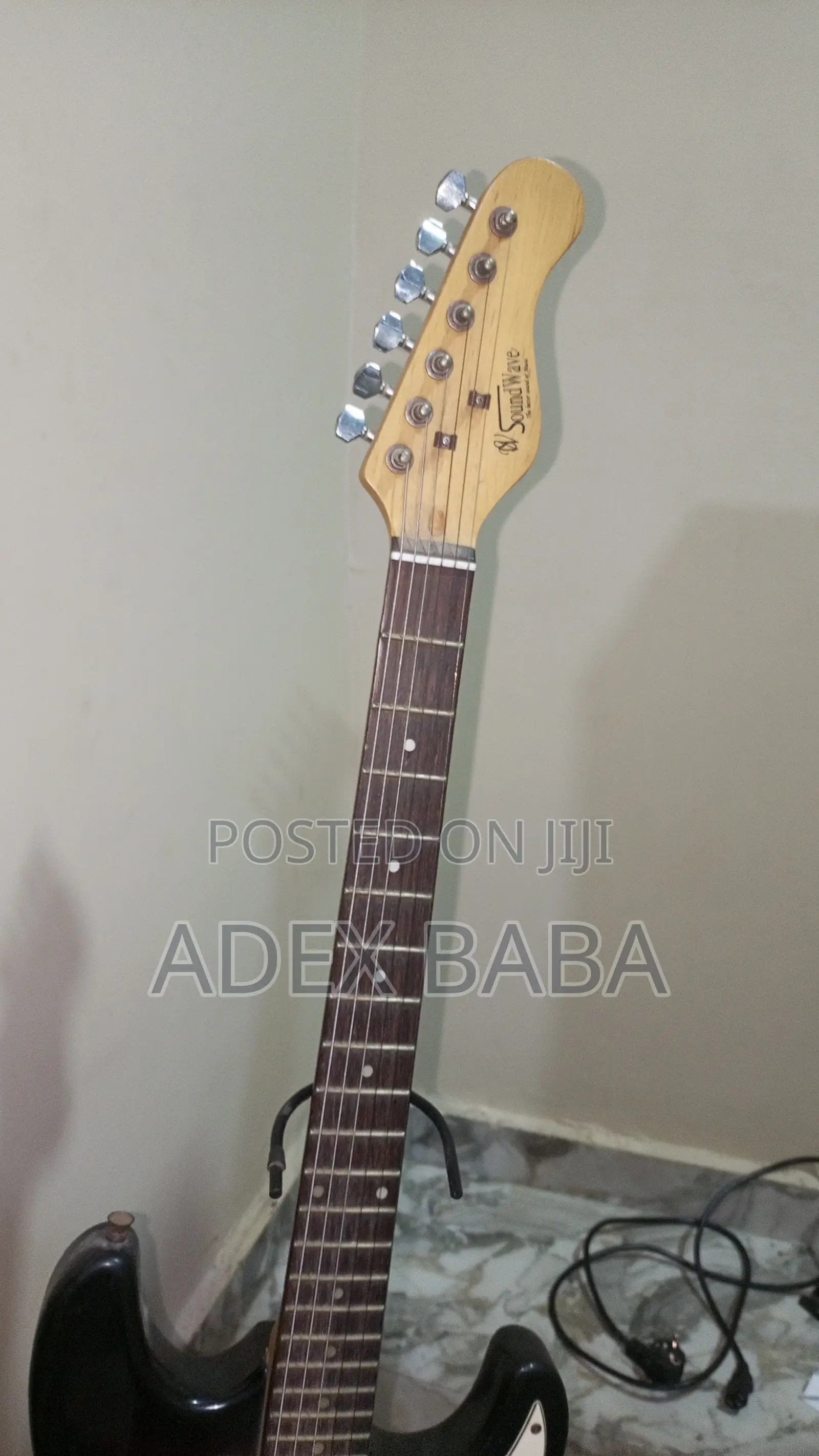 Soundwave Electric Guitar