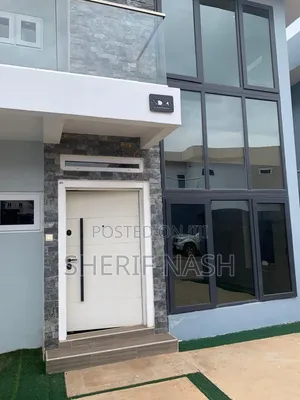 4bdrm Townhouse / Terrace in Oyarifa, Accra Metropolitan for rent
