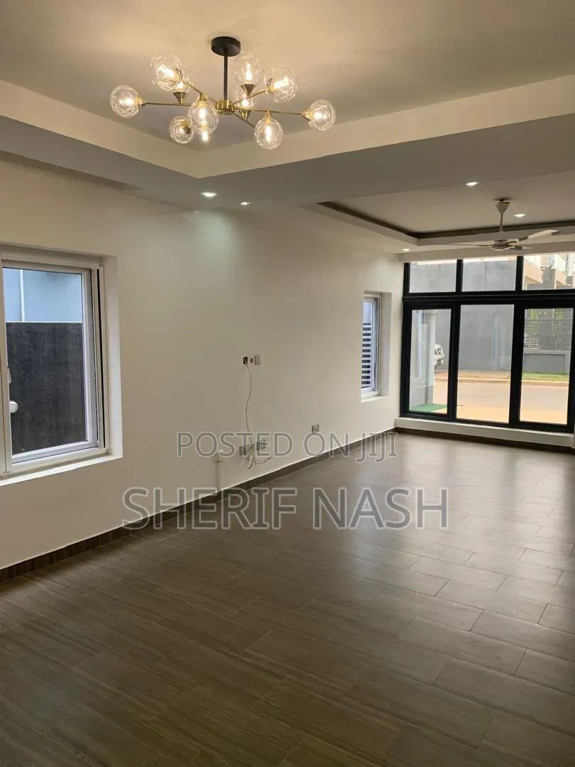 4bdrm Townhouse / Terrace in Oyarifa, Accra Metropolitan for rent