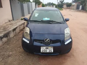 Toyota Vitz 2010 Blue