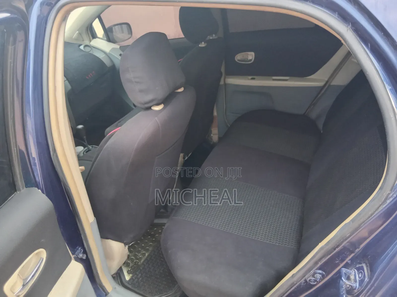 Toyota Vitz 2010 Blue