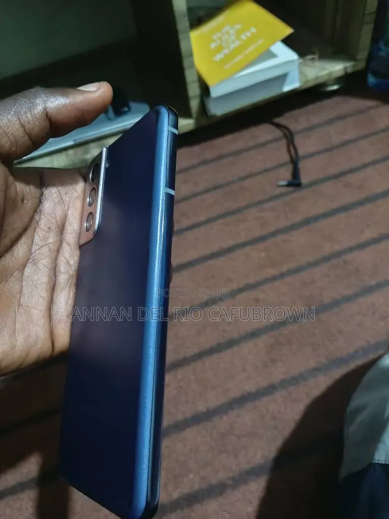 Samsung Galaxy S21 5G 256 GB Purple