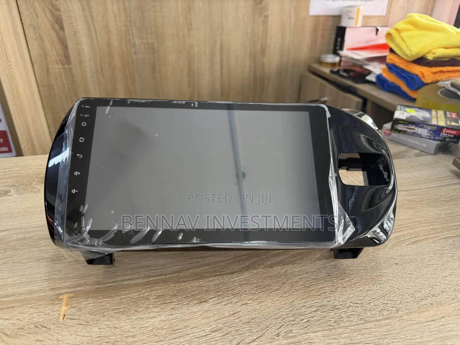 CarPlay Multimedia System for Toyota Vitz 2015 to 2019