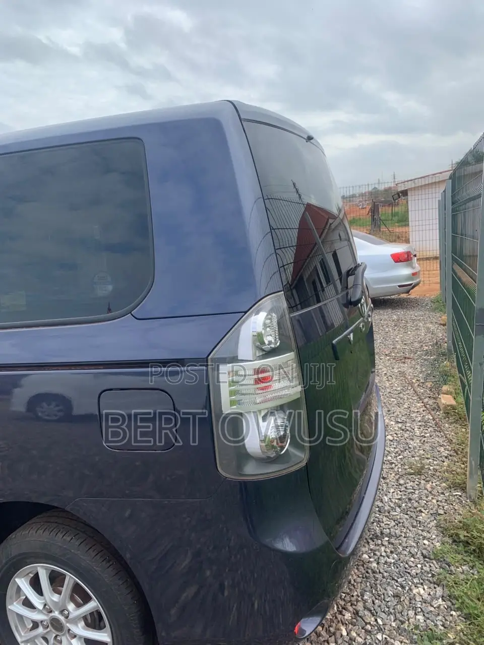 Toyota Voxy 2012 Blue