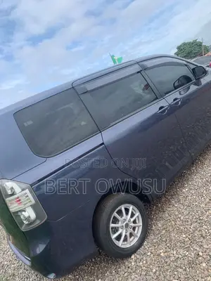 Toyota Voxy 2012 Blue