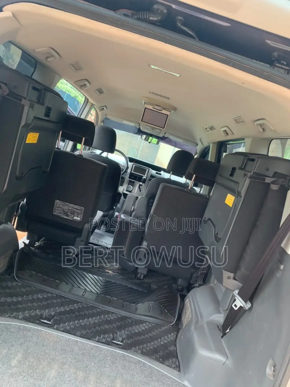 Toyota Voxy 2012 Blue