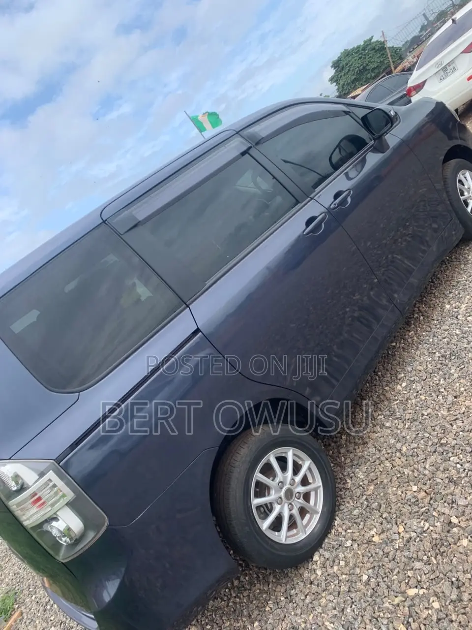 Toyota Voxy 2012 Blue