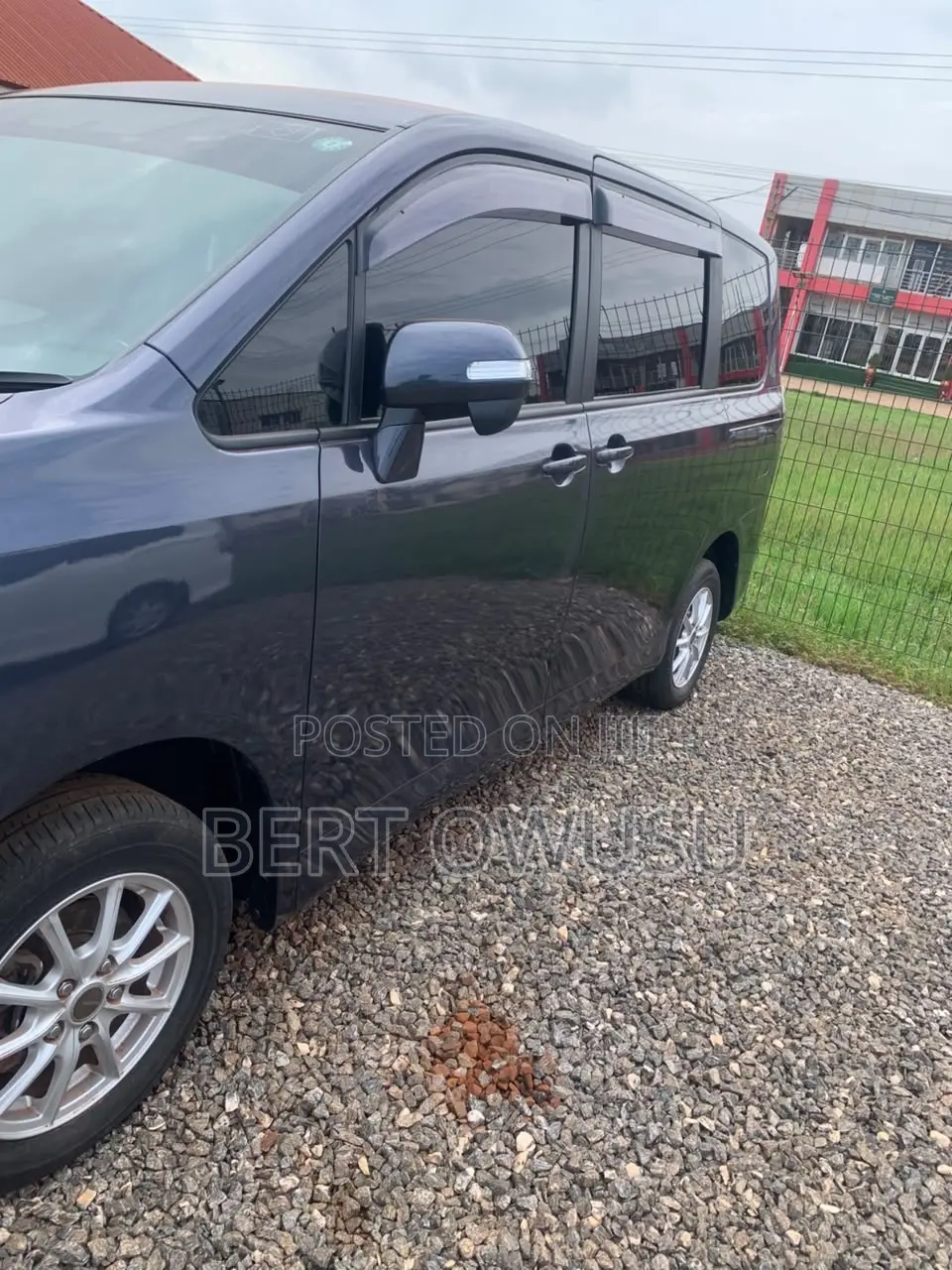 Toyota Voxy 2012 Blue
