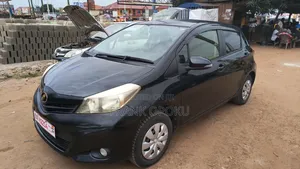 Toyota Vitz 2013 Black