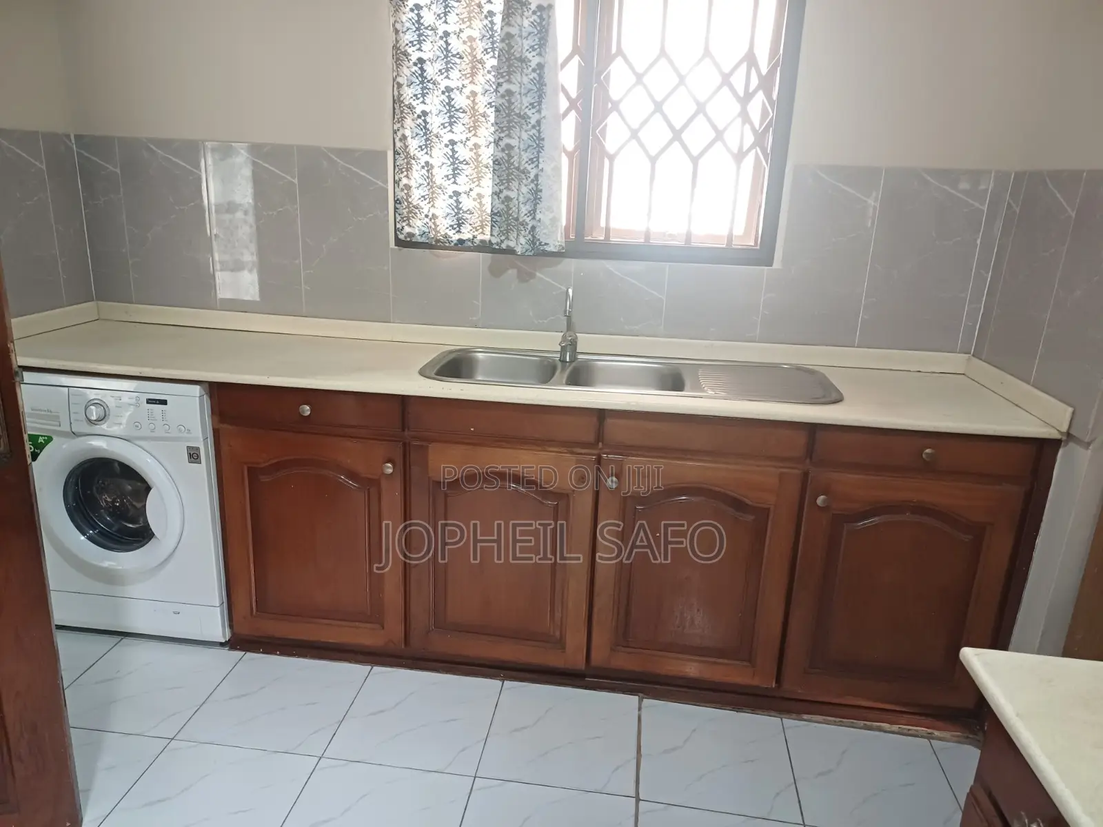 Furnished 3bdrm Townhouse/Terrace in Hfc Batsoona, Baatsona Total