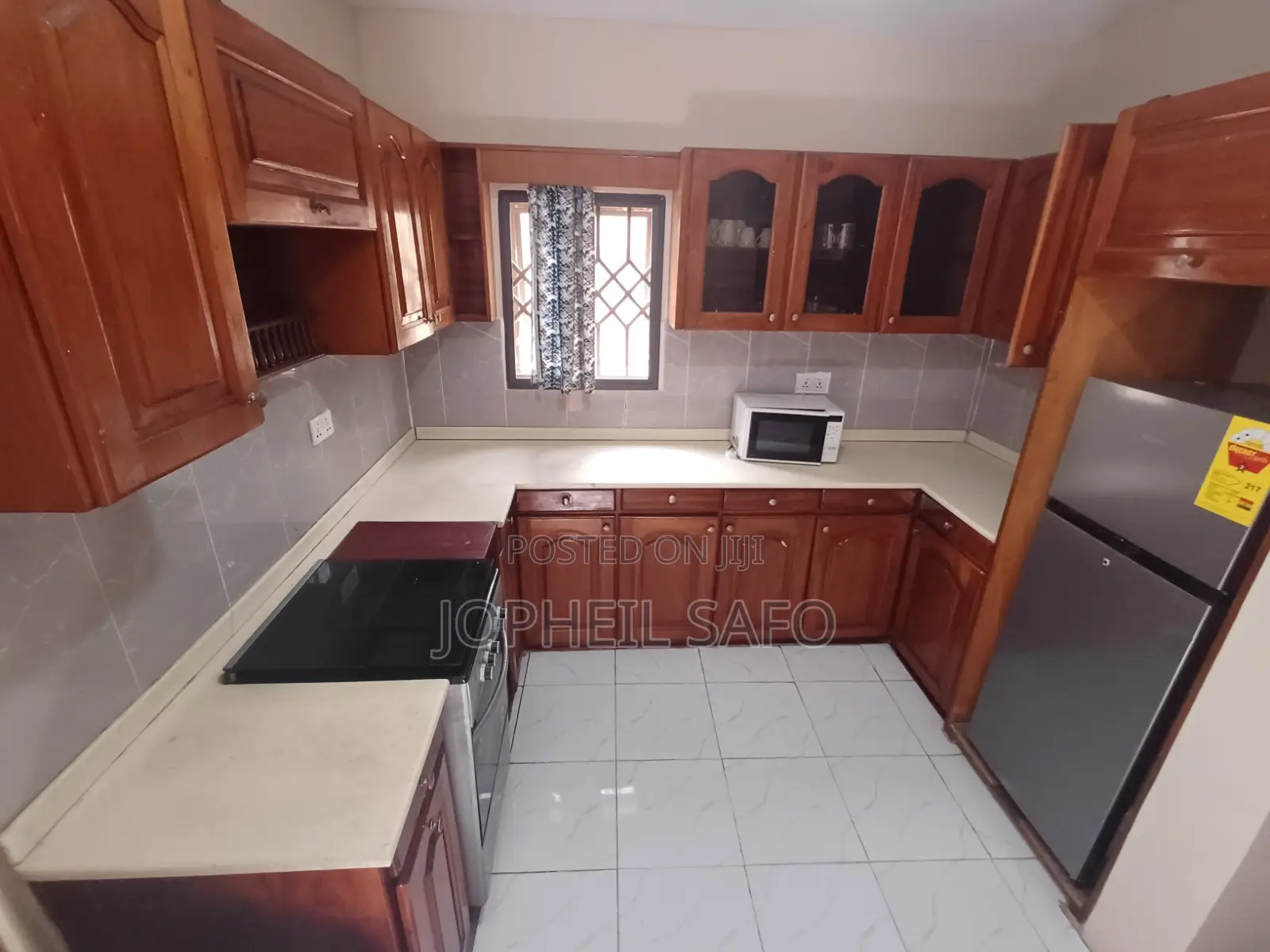 Furnished 3bdrm Townhouse/Terrace in Hfc Batsoona, Baatsona Total
