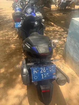 Yamaha 2025 Blue