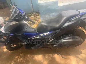 Yamaha 2025 Blue