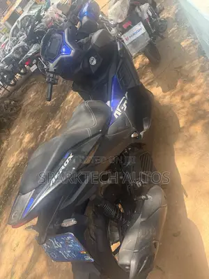 Yamaha 2025 Blue