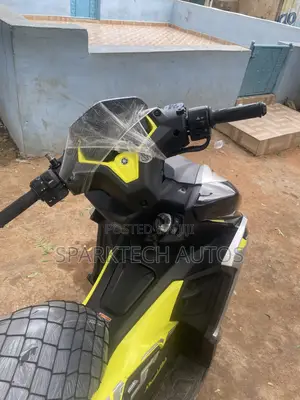 Yamaha 2025 Gray