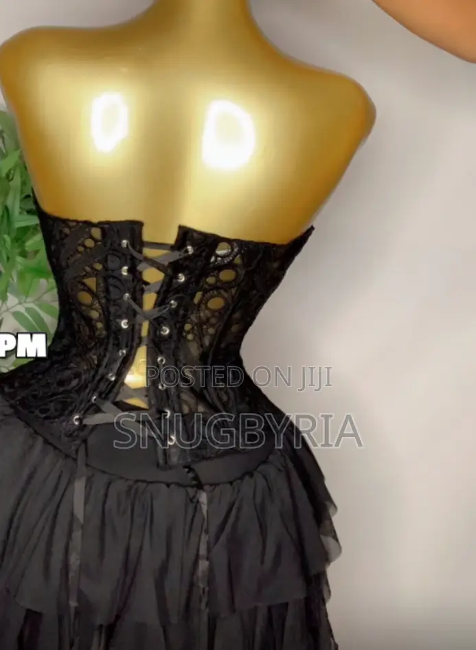 Corset 2pcs and Skirt (Small Shorts Under Skirt)