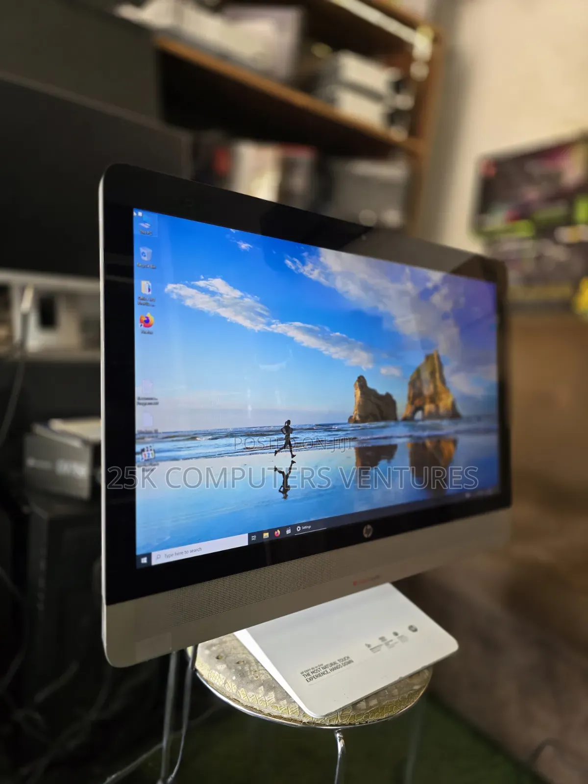 Desktop Computer HP Pavilion 24 8GB Intel Core i7 SSD 256GB