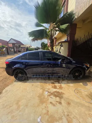 Toyota Corolla LE 2020 Blue