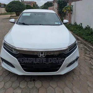 Honda Accord Sport (1.5L 4cyl Turbo CVT) 2019 White
