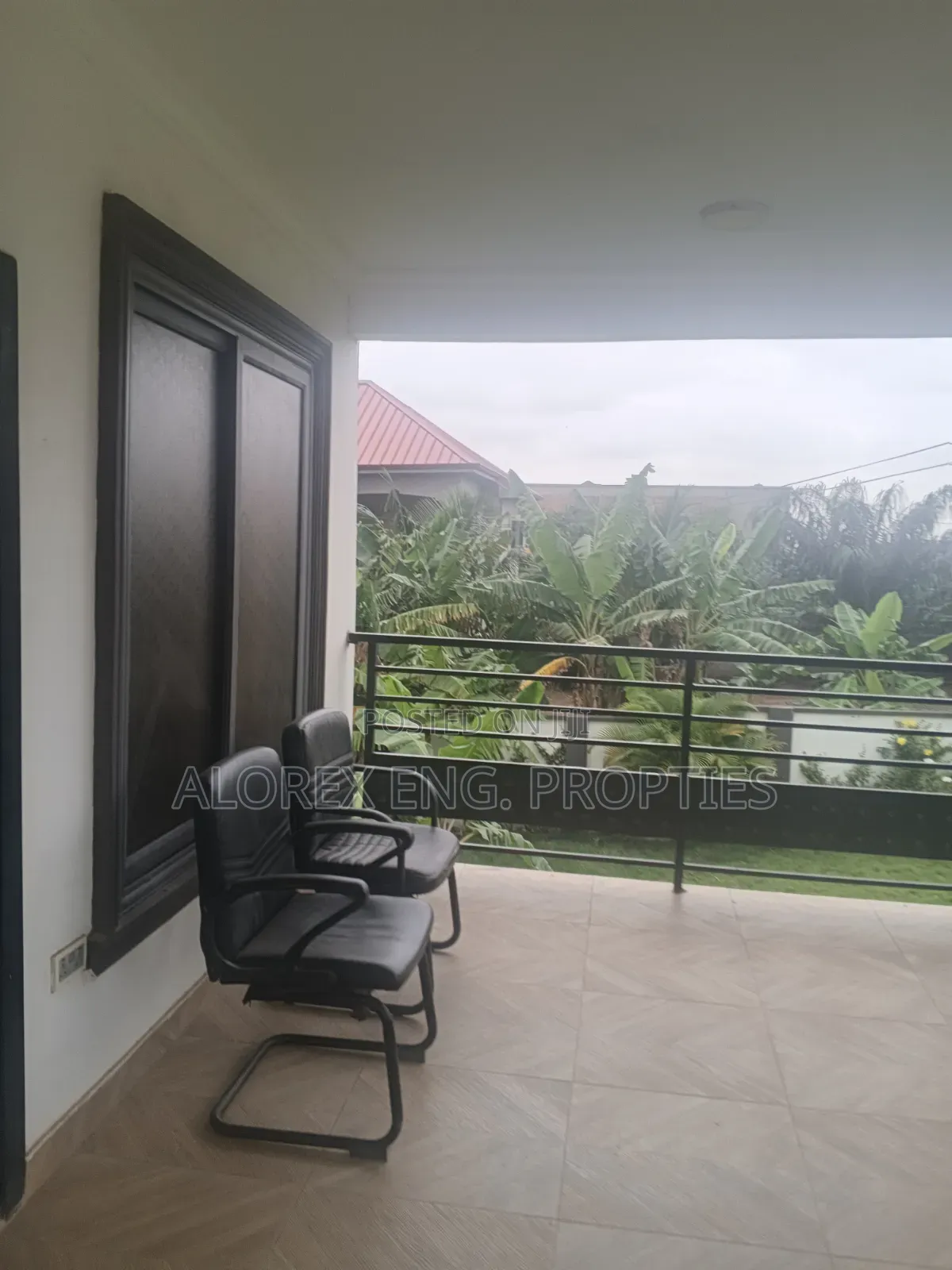 Furnished 3bdrm Apartment in $120 Daily, Oyarifa Mall Area for rent