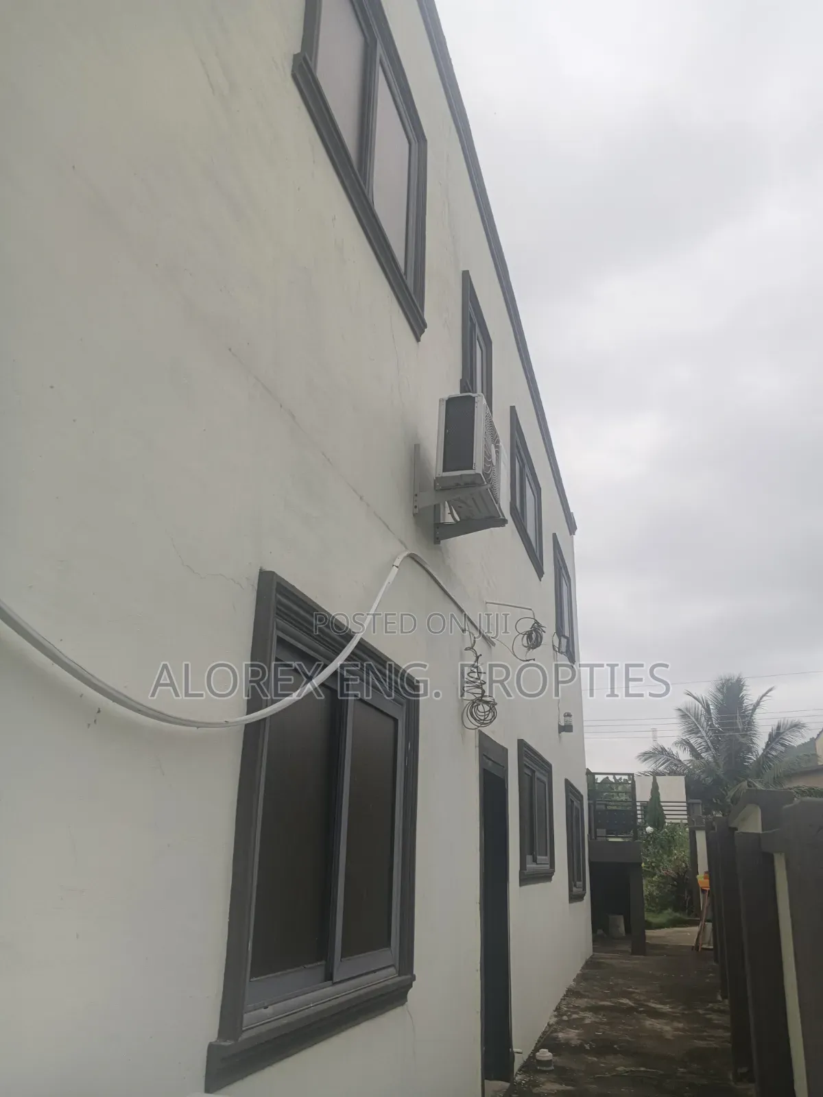 Furnished 3bdrm Apartment in $120 Daily, Oyarifa Mall Area for rent