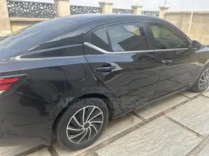 Nissan Sentra S 2022 Black