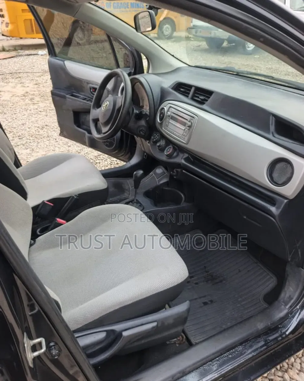 Toyota Vitz 2012 Black