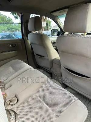 Toyota Fortuner 2009 Gold