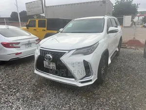 Toyota Fortuner 2.7 AWD 2018 White