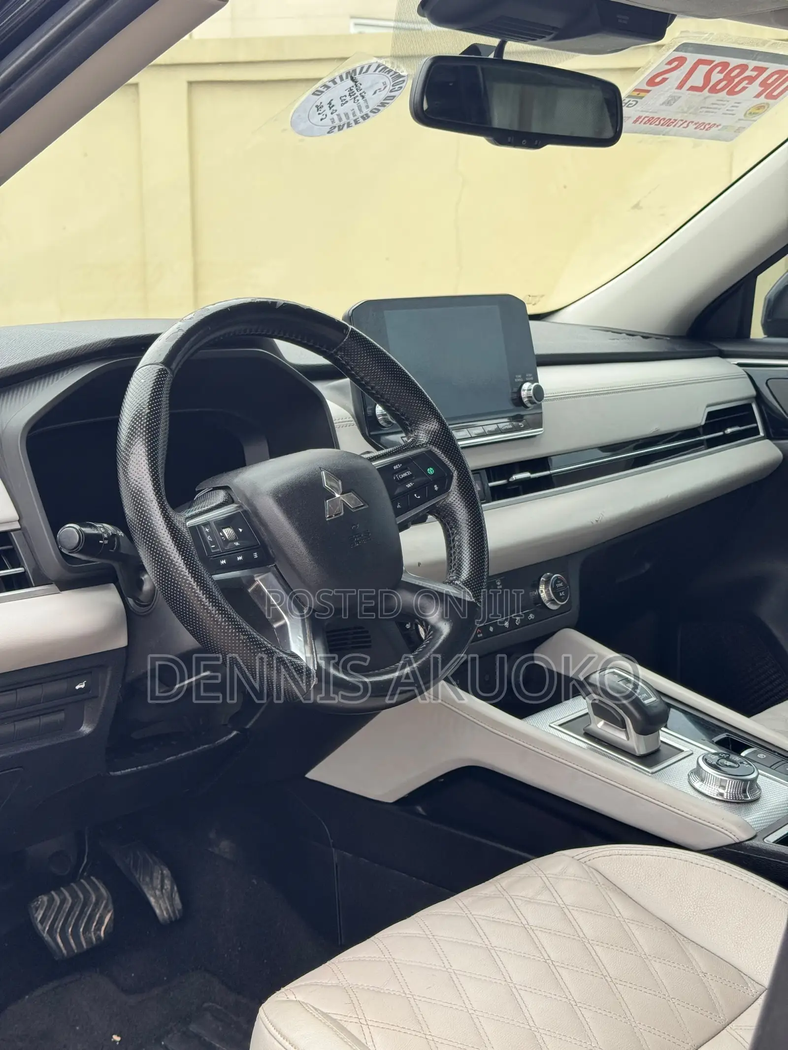Mitsubishi Outlander SEL Launch Edition 2022 Black