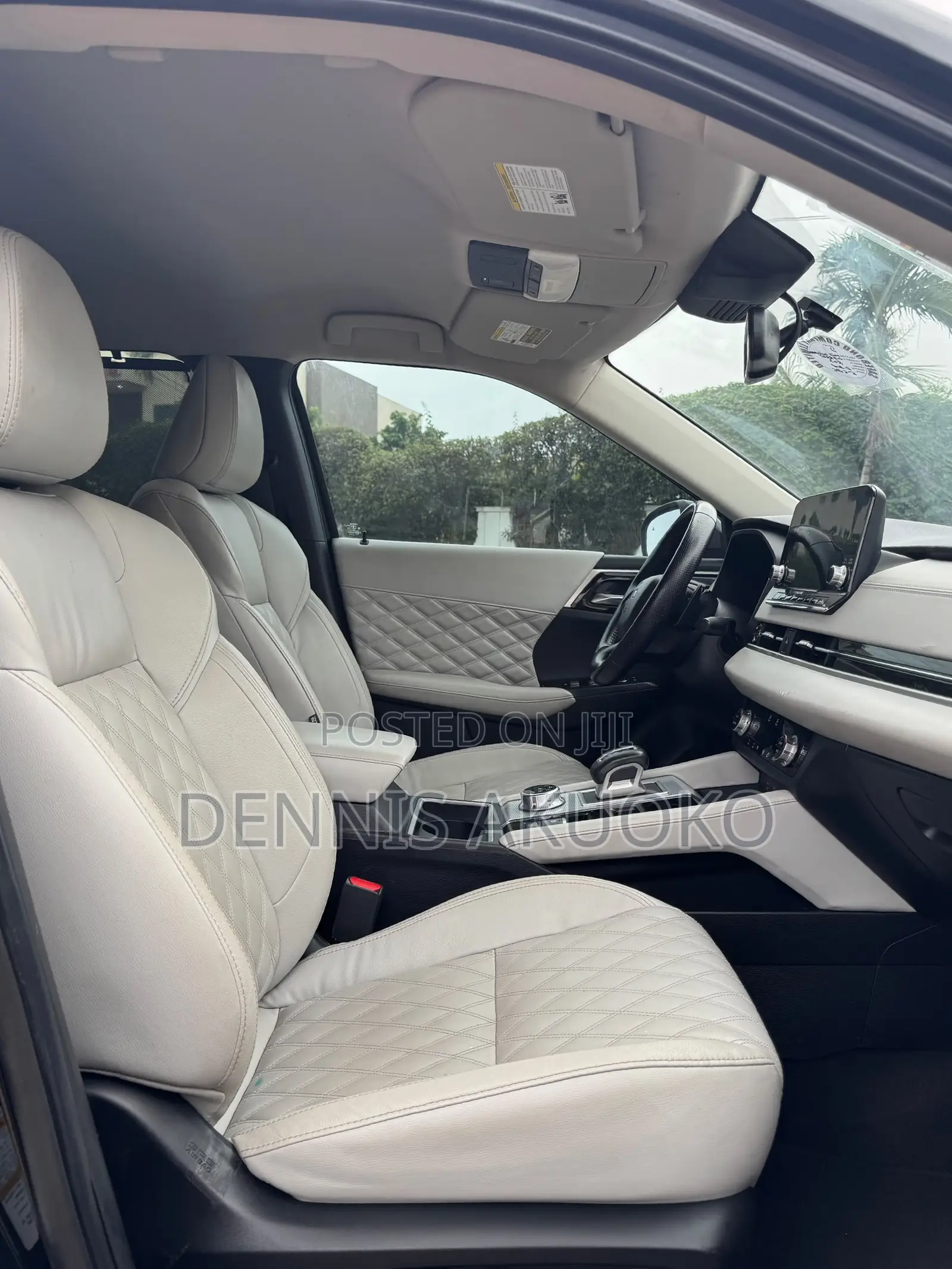 Mitsubishi Outlander SEL Launch Edition 2022 Black