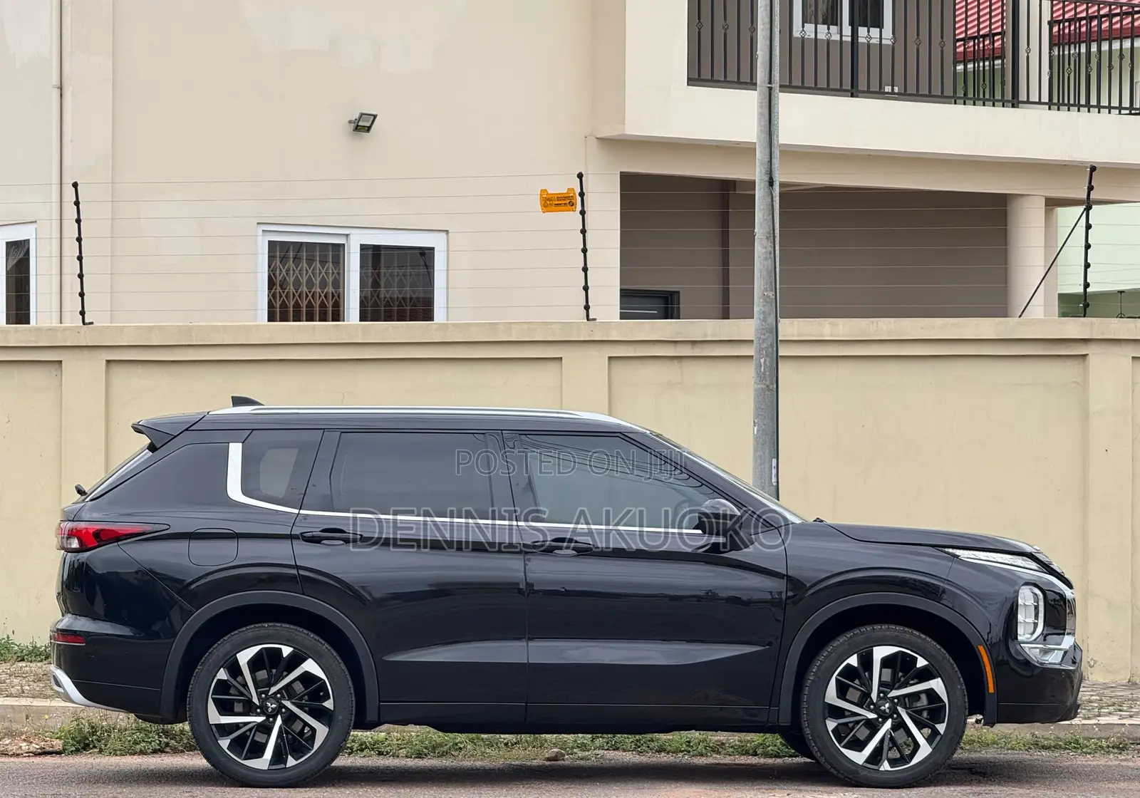 Mitsubishi Outlander SEL Launch Edition 2022 Black