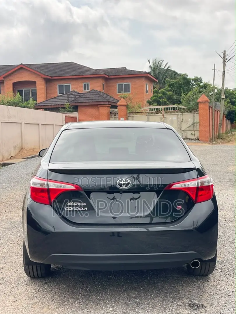 Toyota Corolla 2016 Black