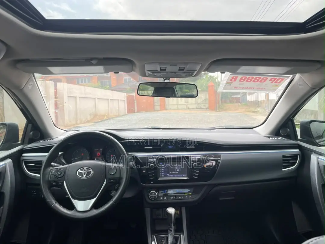 Toyota Corolla 2016 Black