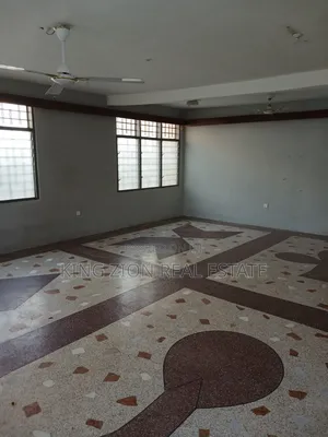 4bdrm Apartment in Awoshie, Last Stop for rent