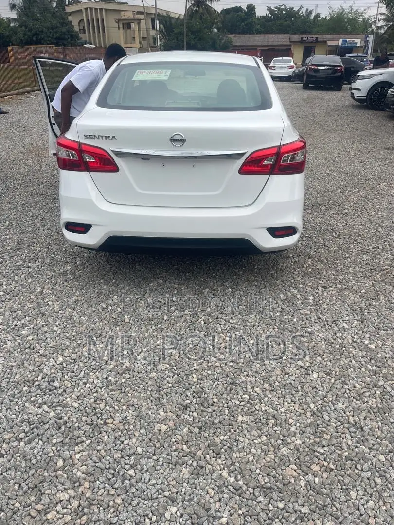 Nissan Sentra 2018 White