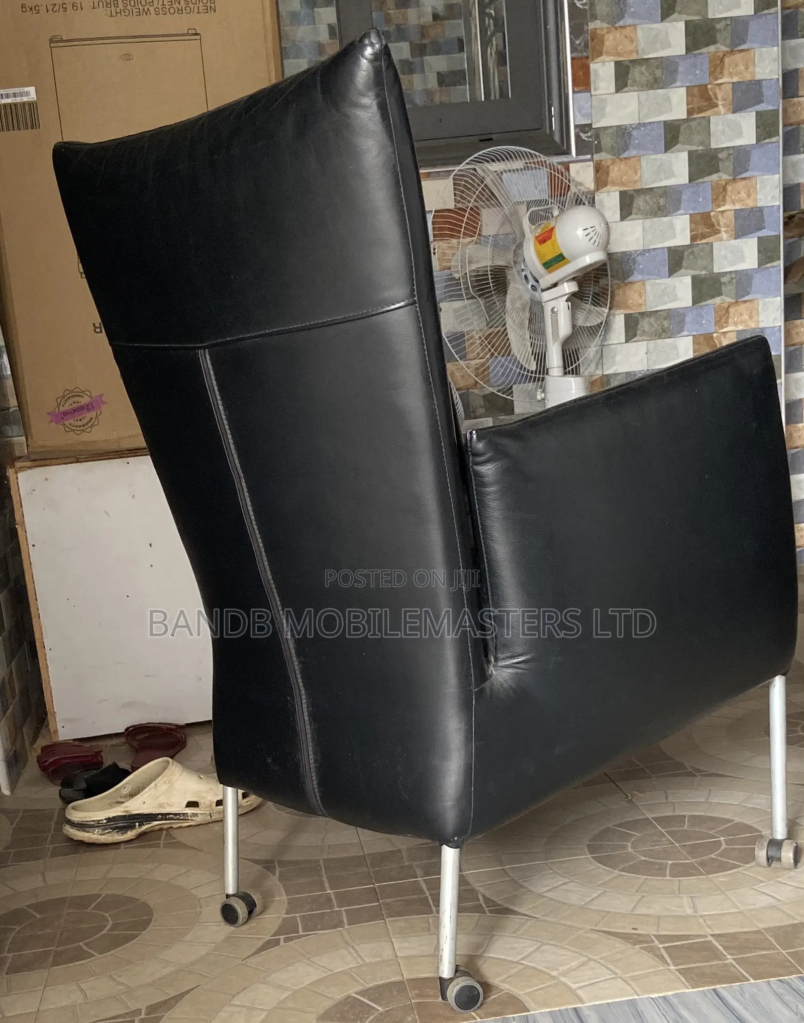 Executive Leather Office Chair With Wheels - Reception Meeting Chair