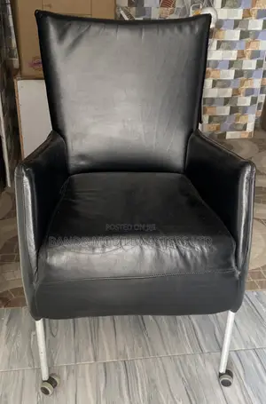 Executive Leather Office Chair With Wheels - Reception Meeting Chair