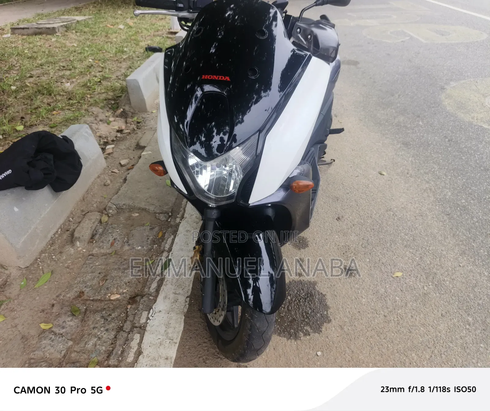 Honda 2012 Black