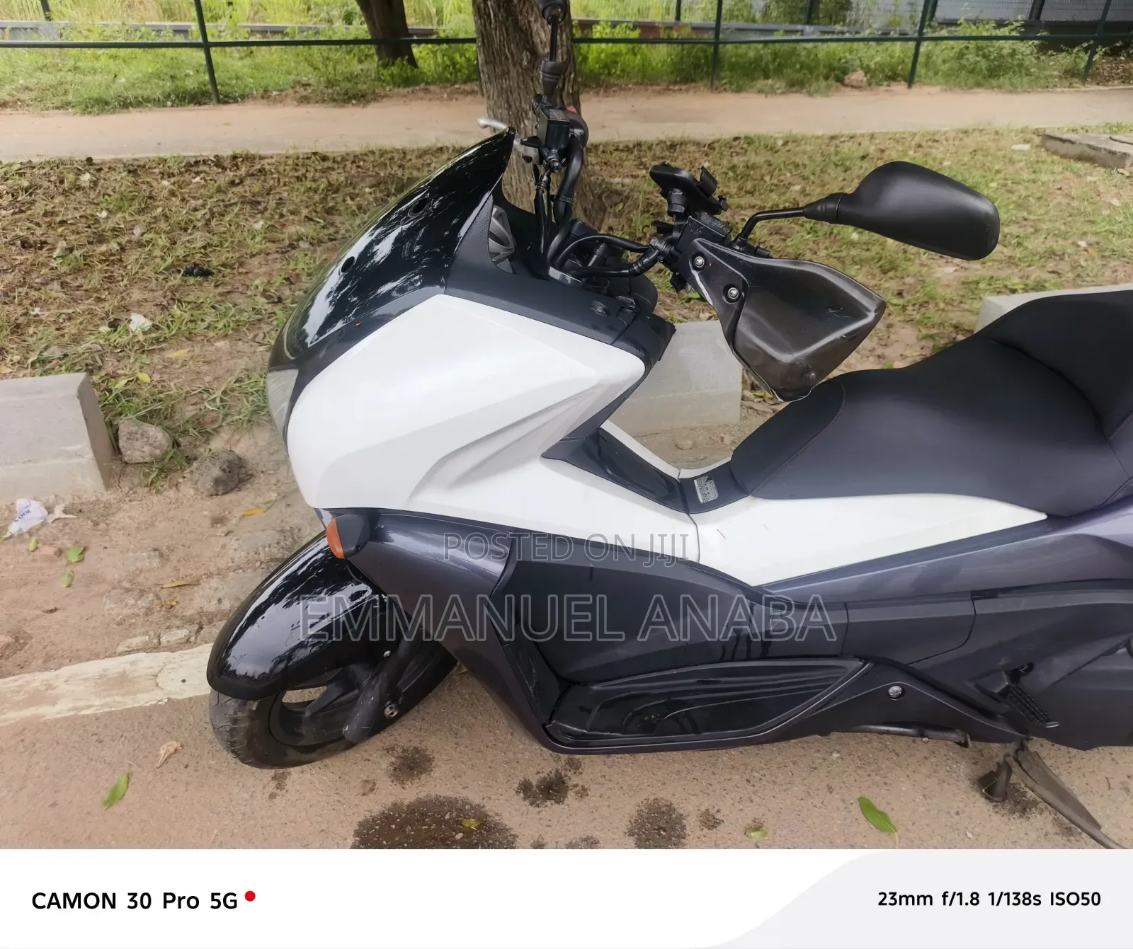 Honda 2012 Black