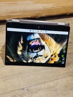 Laptop HP 16GB Intel Xeon SSD 512GB