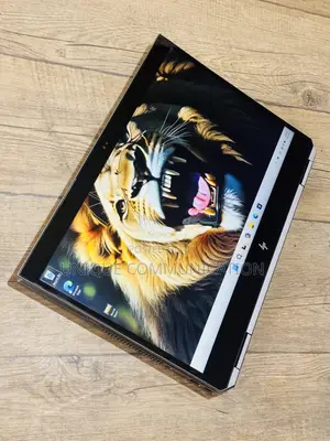 Laptop HP 16GB Intel Xeon SSD 512GB