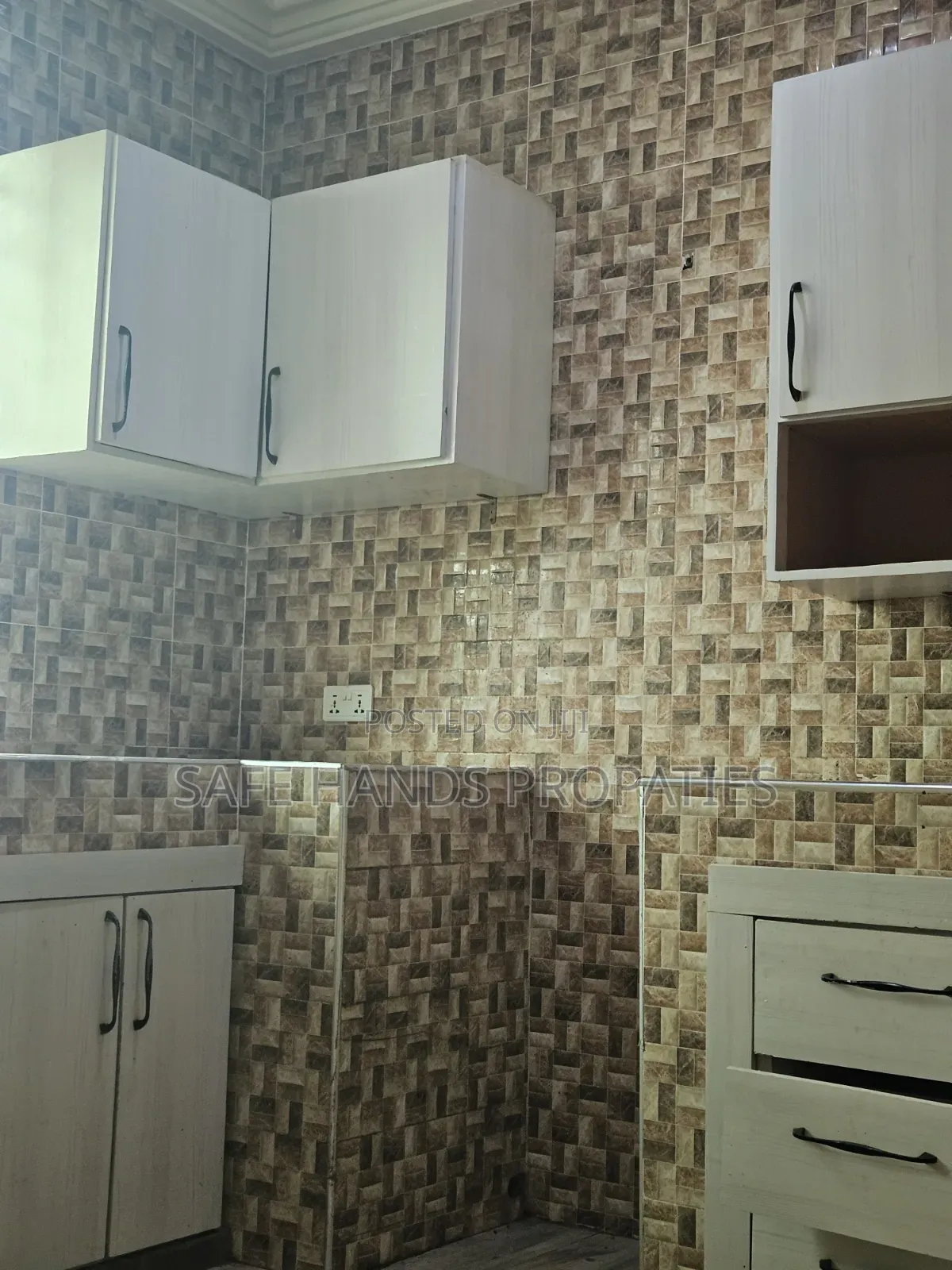 2bdrm Apartment in Adenta, Accra Metropolitan for rent