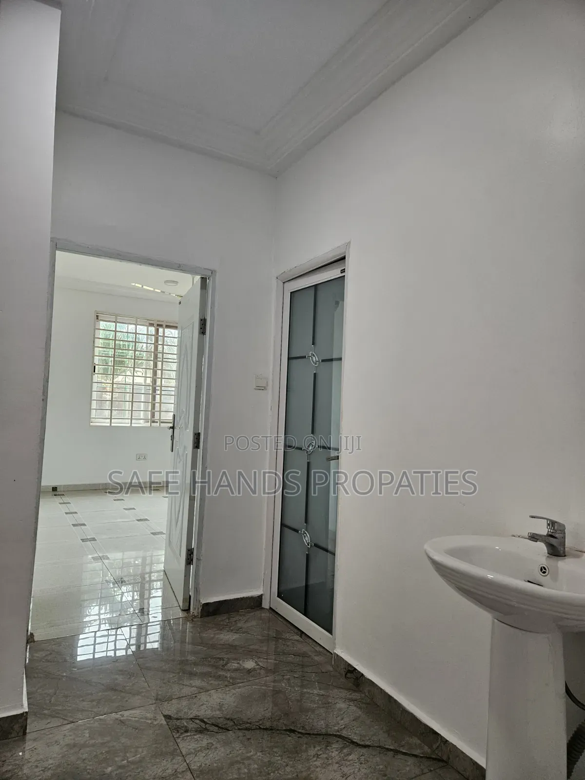2bdrm Apartment in Adenta, Accra Metropolitan for rent